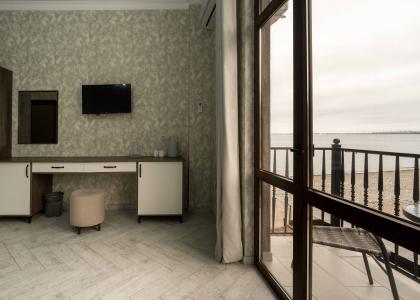 room 149 thumbnail 3